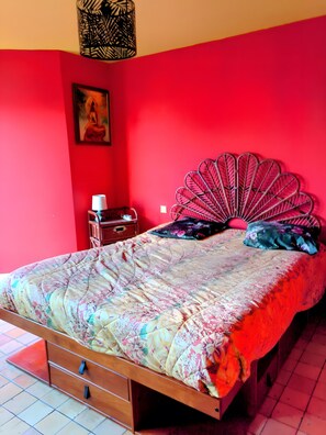 3 camere, ferro/asse da stiro, Wi-Fi gratuito