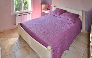 4 chambres, lit parapluie, Wi-Fi gratuit, draps fournis