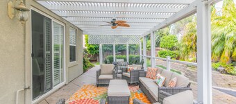 Charming Retreat in Napa with Hot Tub