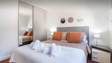 1 habitación, tabla de planchar con plancha, wifi y ropa de cama