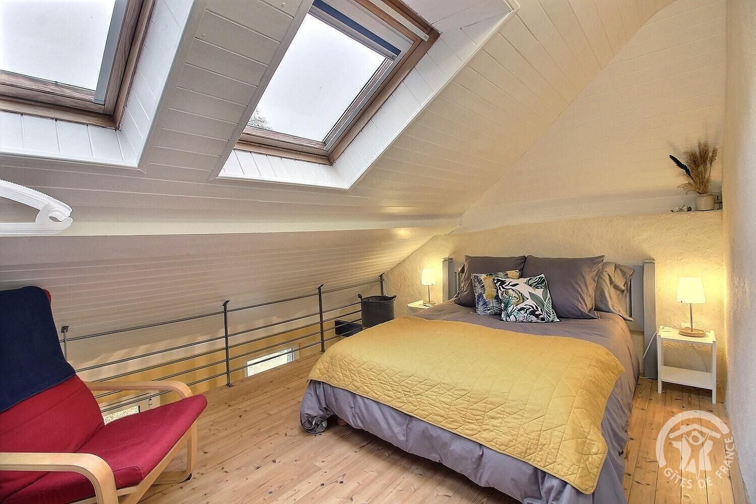 1 chambre, fer et planche à repasser, Wi-Fi gratuit, draps fournis