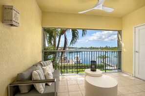 Smart TV - Exquisite Yacht Club Townhome - B7 (Turtle cove)