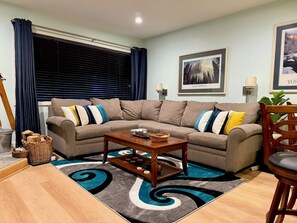 Smart TV, chimenea, videojuegos y reproductor de DVD