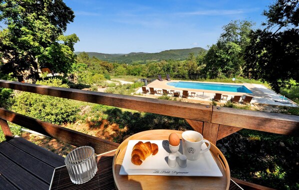 Outdoor dining - Beautiful home in Goudargues with WiFi (Goudargues)