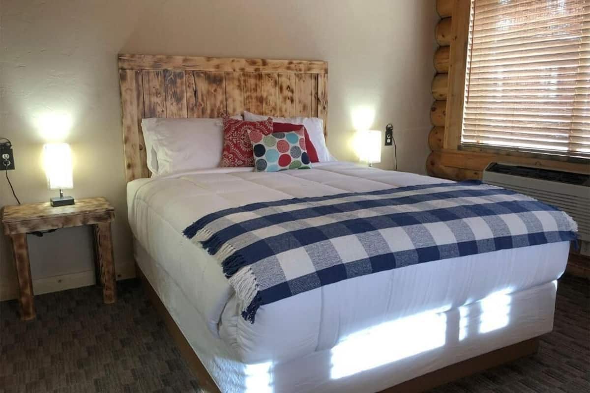 1 bedroom, individually decorated, laptop workspace, blackout drapes