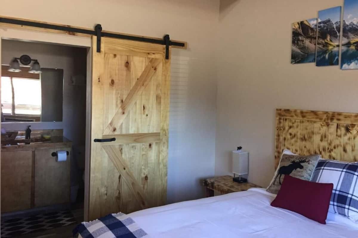 1 bedroom, individually decorated, laptop workspace, blackout drapes