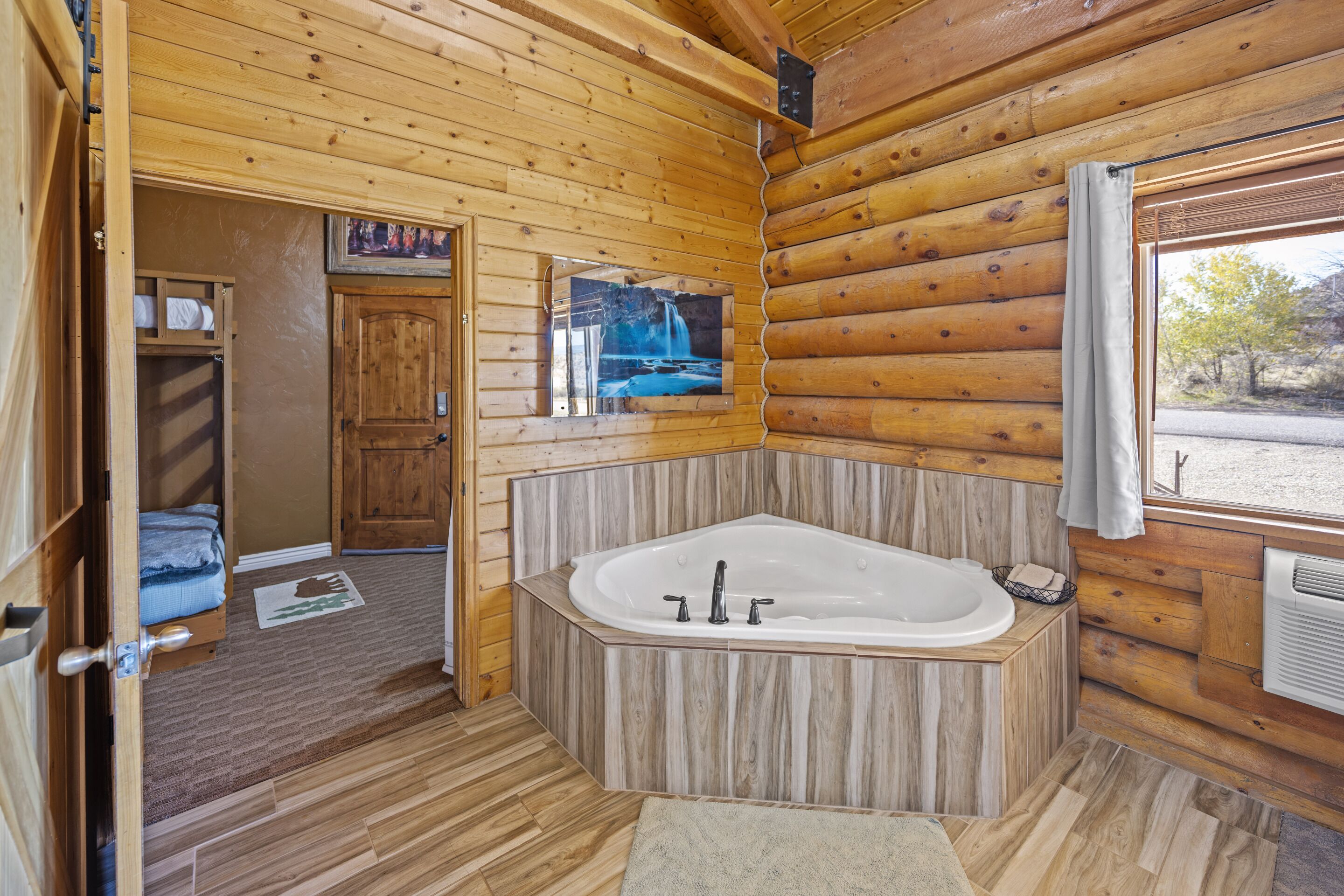 Ponderosa Inn — photo 4