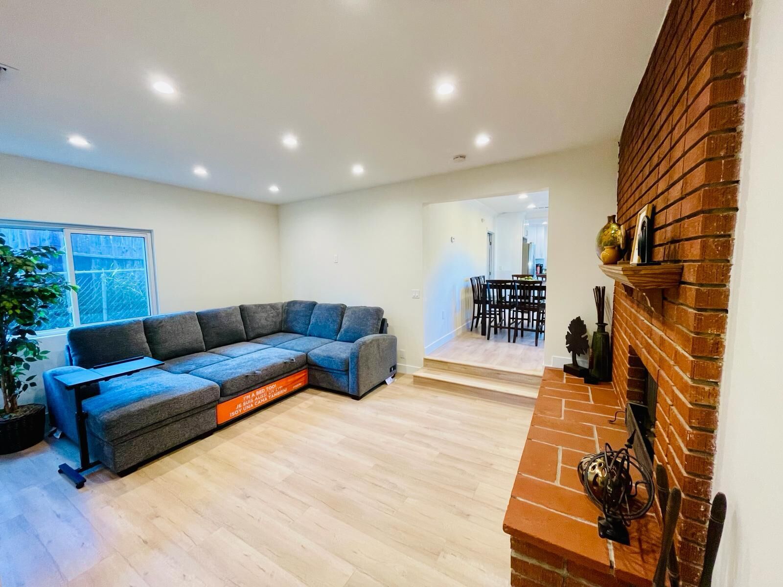 Newly remodeled 3 bedrooms single floor home located close to Downtown Montrose.