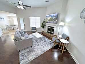 TV connectée, cheminée