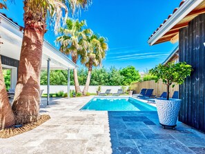 A heated pool - Plein Air by Interhome (Gujan-Mestras)