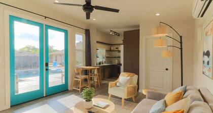 Cozy South Austin Casita | Quiet & Relaxing Stay