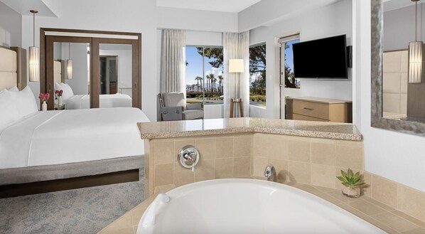 3 habitaciones, tabla de planchar con plancha, wifi y ropa de cama 