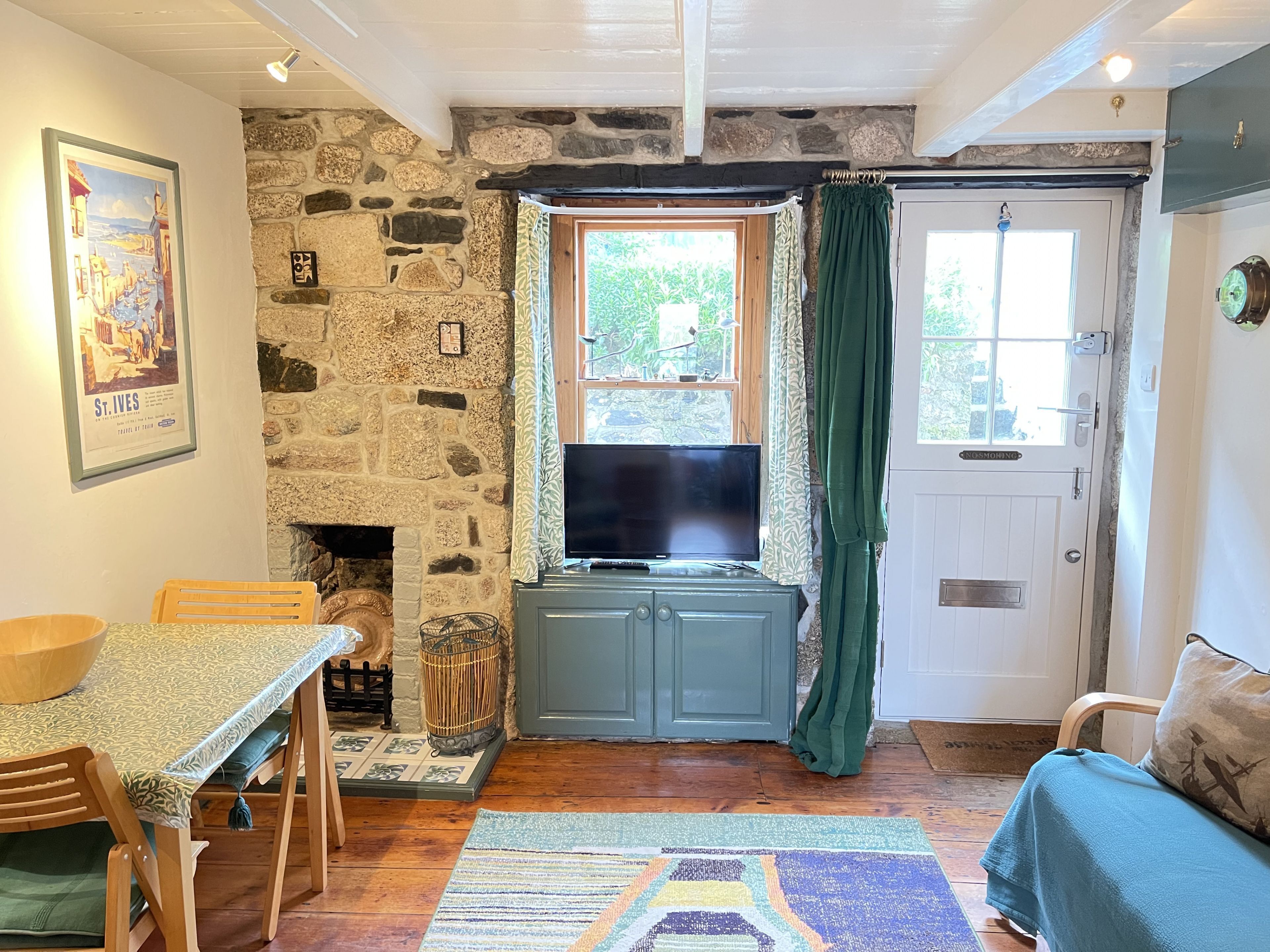 The Green House Located On Upper Meadow - St Ives