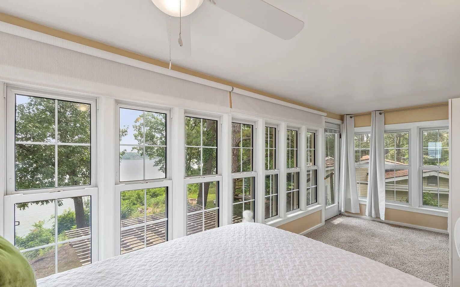 5 bedrooms, WiFi, bed sheets