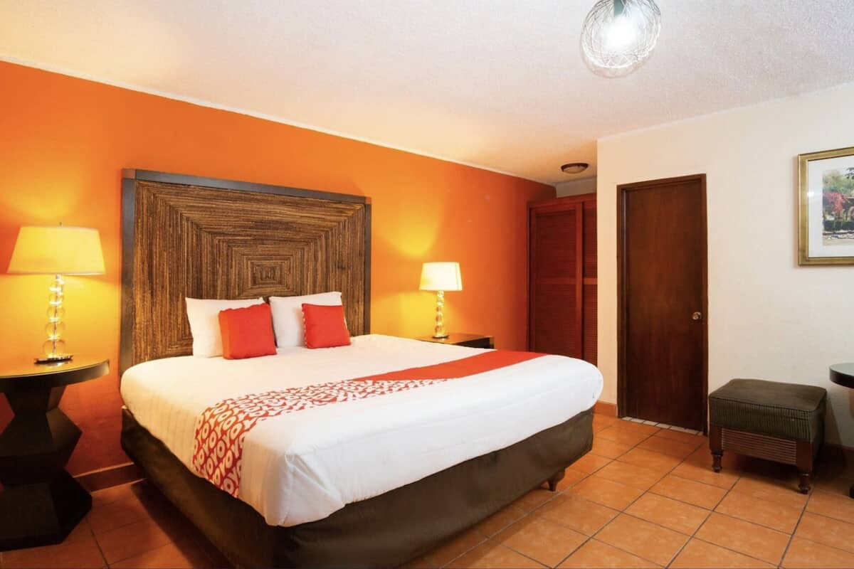 1 habitación, escritorio y wifi gratis