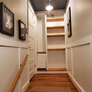 Interior - Stylish apartment in Baltimore - Minutes from everything! (Halethorpe)