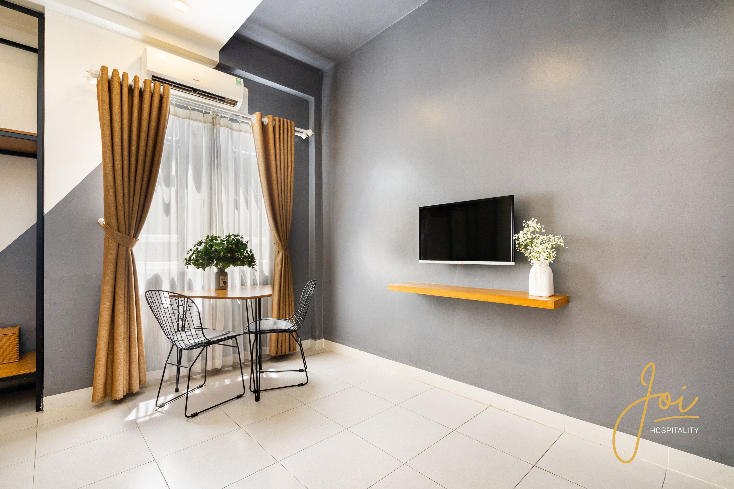 Habitación doble superior, 1 cama Queen size, para no fumadores, baño privado | Tabla de planchar con plancha, wifi gratis y ropa de cama 