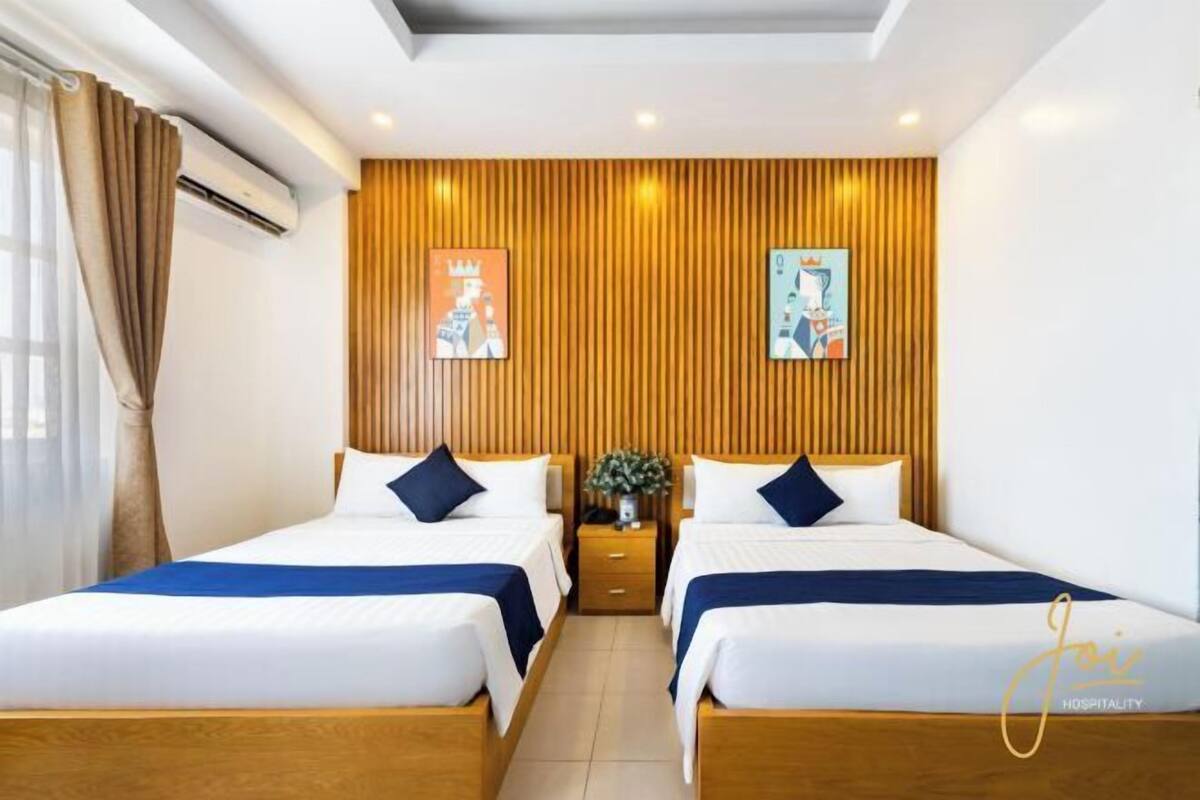 Iron/ironing board (on request), WiFi (free), bed sheets