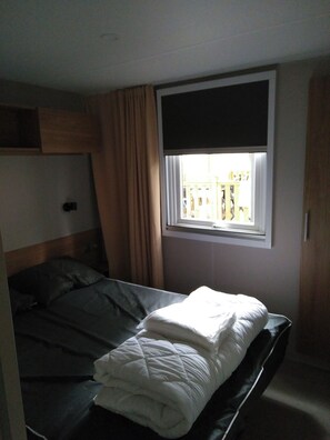 3 bedrooms - Mobil Home Neuf 2 ch Entre Pinède et Océan en Camping 4 Avec Activités (Saint-Brevin-les-Pins)
