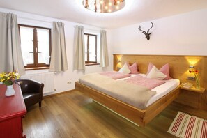 2 bedrooms, Internet, bed sheets - Ferienwohnung Katharina 4 Sterne mit 55 qm (Gstadt am Chiemsee)