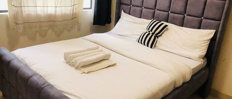 1 chambre, fer et planche à repasser, Wi-Fi, draps fournis