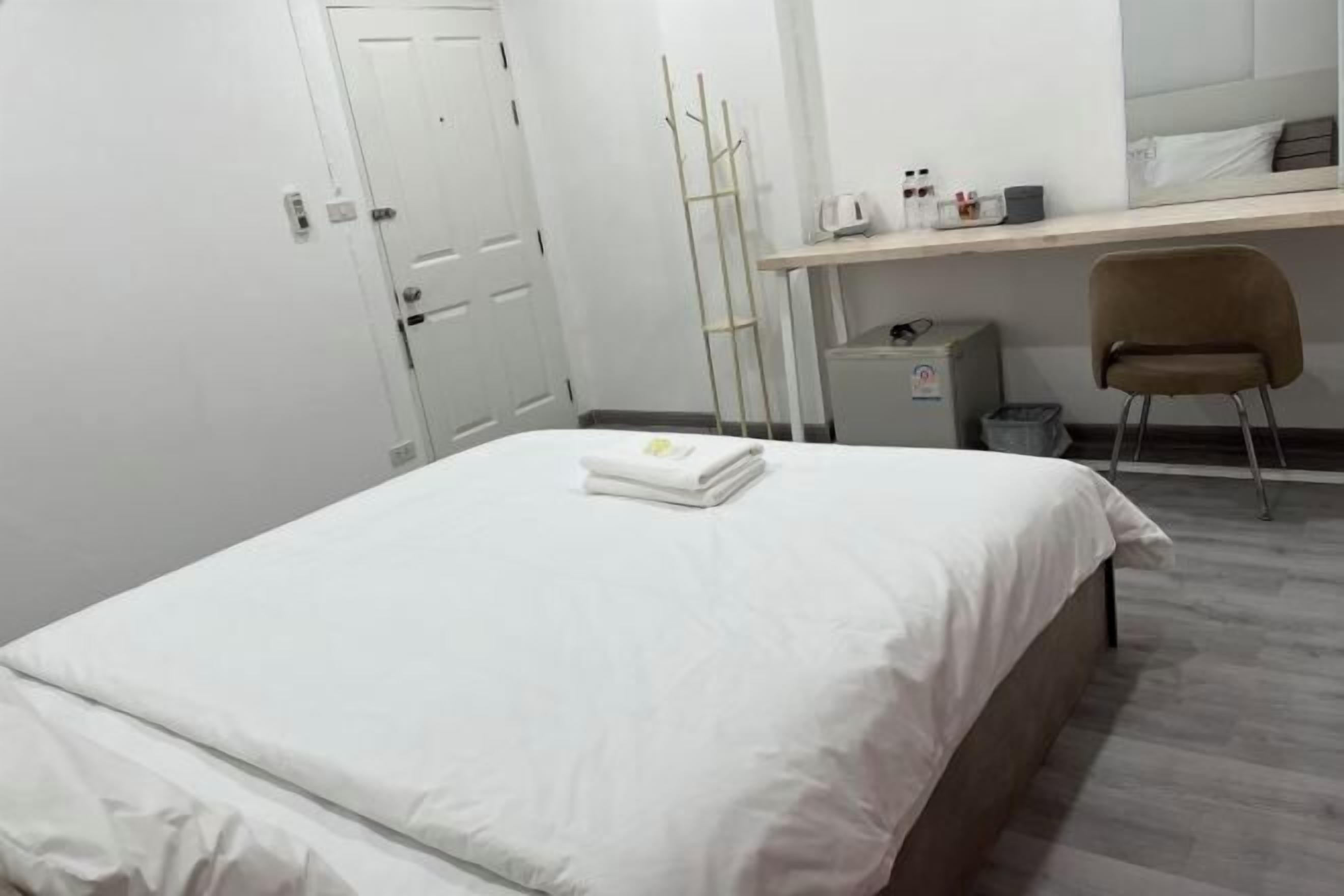 Individually decorated, individually furnished, desk, laptop workspace