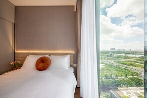 Premium bedding, pillow-top beds, individually decorated - DongDong Apartment The Metropole (Ho Chi Minh City)