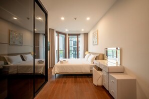 Premium bedding, pillow-top beds, individually decorated - DongDong Apartment The Metropole (Ho Chi Minh City)