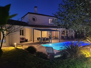 Outdoor pool - Magnifique Villa Sous le Soleil Occitan (Carcassonne)