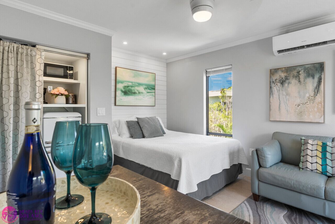 1 bedroom, in-room safe, desk, iron/ironing board