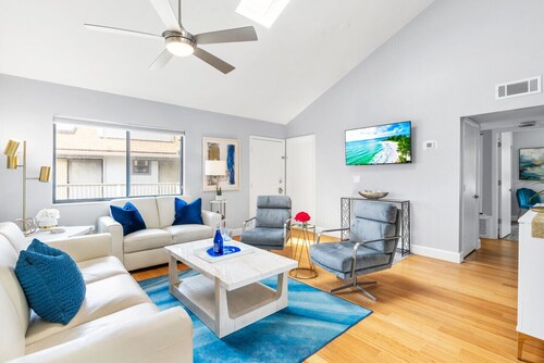 Beach Rd, 300ft to Beach Access & 500ft to Siesta Key Village, 2bdr & Studio