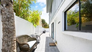 Terrace/patio - Beach Rd, 300ft to Beach Access & 500ft to Siesta Key Village, 1bdr (Siesta Key)