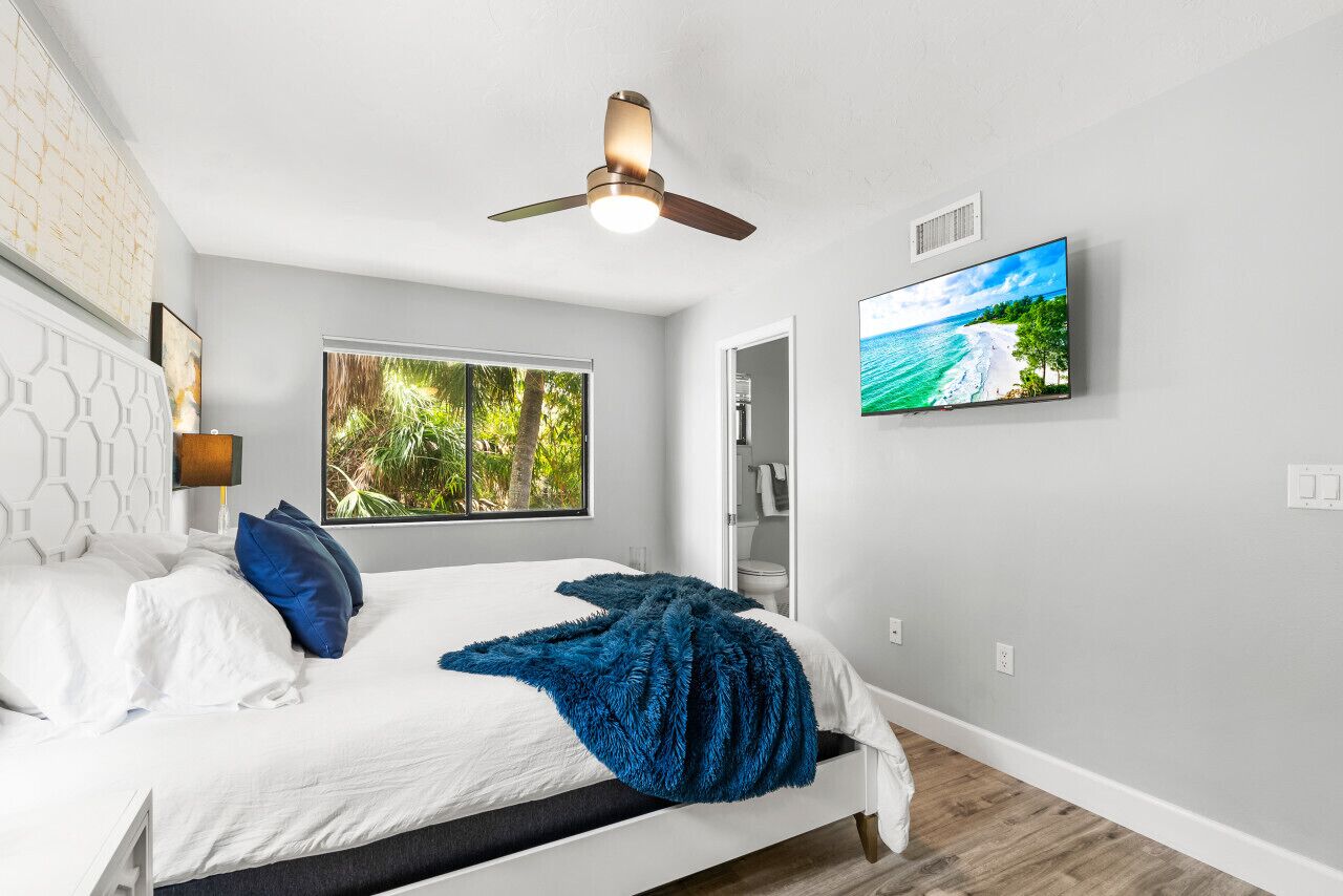 2 Schlafzimmer, Zimmersafe, Schreibtisch, Bügeleisen/Bügelbrett