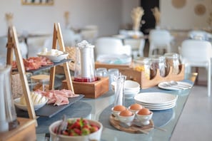 Desayuno continental incluido todos los días