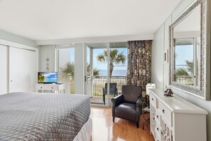 2 slaapkamers, een strijkplank/strijkijzer, gratis wifi, beddengoed