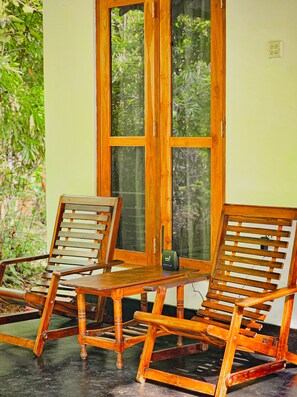 Terrace/patio - Sunbird's Home  (Udawalawa)