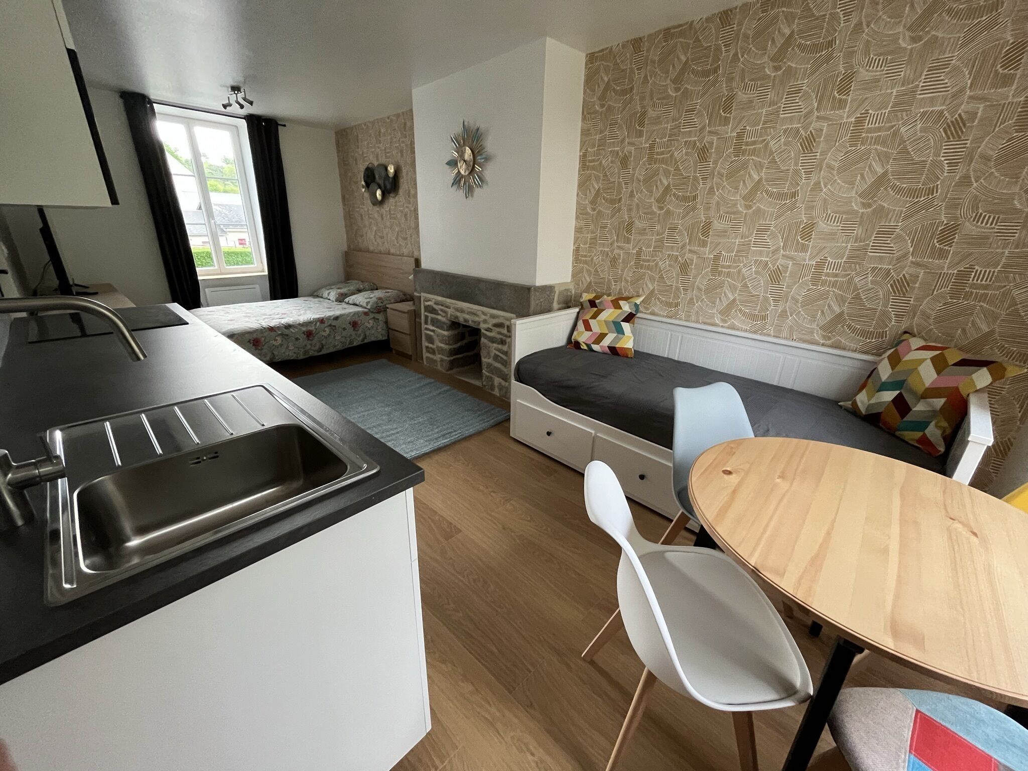 Studio | Blackout drapes, iron/ironing board, free WiFi