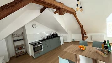 Loft | 2 habitaciones, cortinas blackout y tabla de planchar con plancha