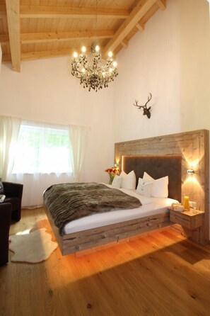 2 bedrooms, bed sheets - Ferienwohnung Krautinsel 5 Sterne mit 70qm (Gstadt am Chiemsee)