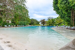 Alberca al aire libre