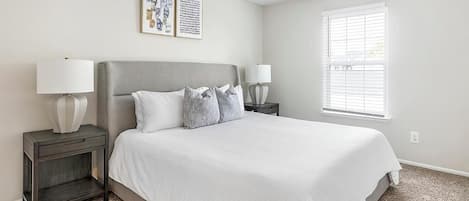 2 bedrooms, desk, iron/ironing board, Internet
