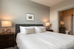 1 bedroom, desk, iron/ironing board, WiFi - Landing | Chic 1BD, Game Room, Yoga Studio (Austin)