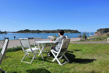 Terraza o patio. Strandhuggetbnb