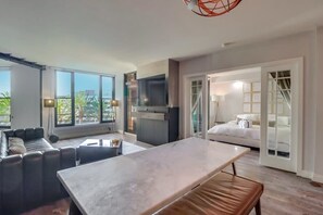 TV, stereo, offices - Marina|2 King beds|Pool|Sauna|Jacuzzi|Gym|Parking (San Diego)