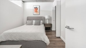 1 bedroom, desk, iron/ironing board, WiFi