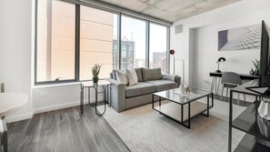 Smart TV - Landing | Incredible 1BD, Rooftop Lounge, Gym (Nashville)