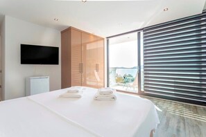 4 camere, ferro/asse da stiro, Wi-Fi, lenzuola