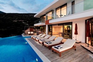 Pool - Villa Pasha - Breathtaking views (Kaş)