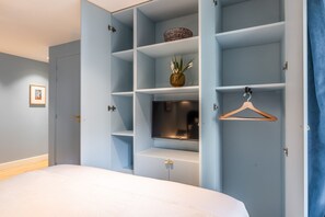 1 Schlafzimmer, Schreibtisch, Bügeleisen/Bügelbrett, kostenloses WLAN
