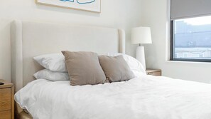 2 makuuhuonetta, työpöytä, silitysrauta/-lauta, Wi-Fi